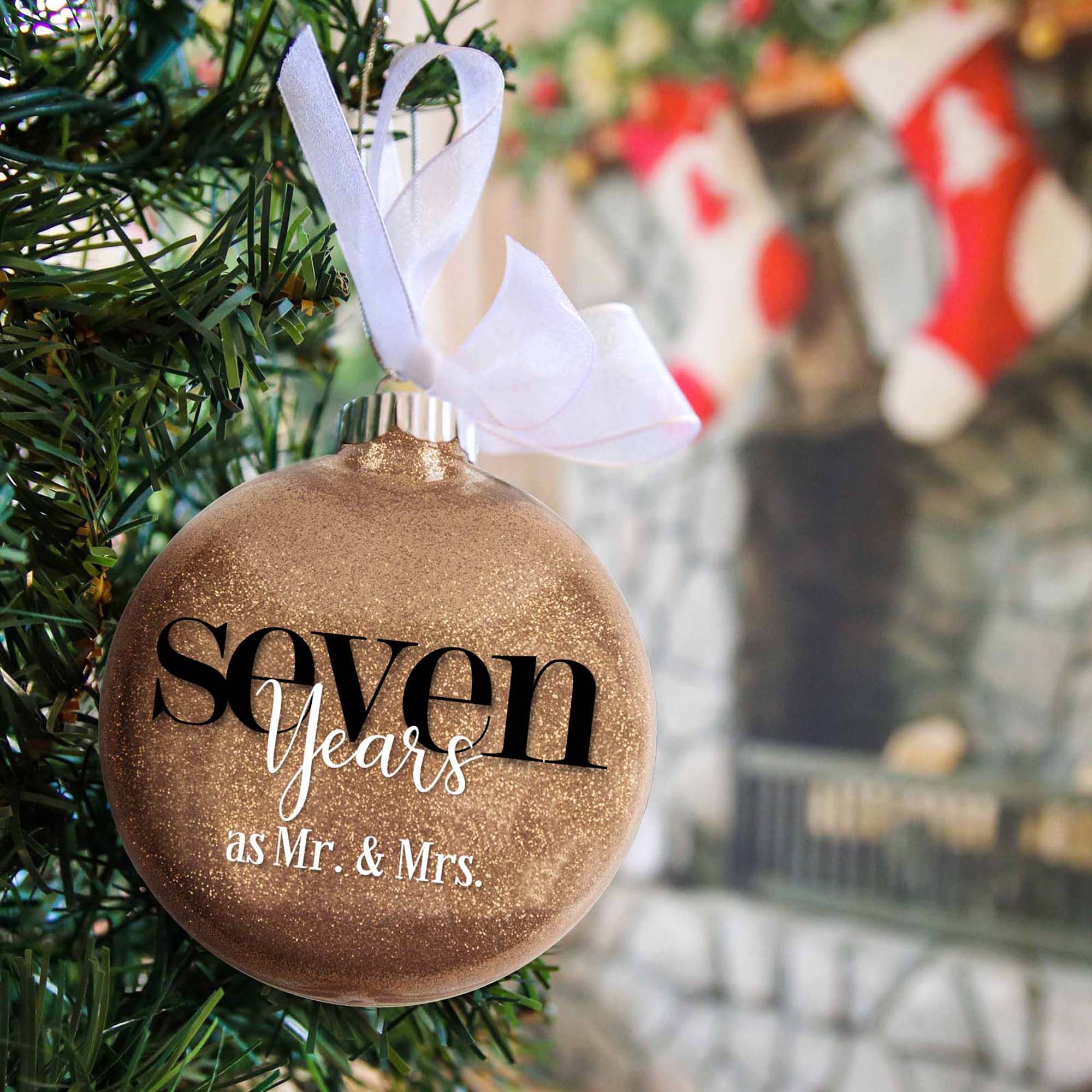 7th Wedding Anniversary Glitter Christmas Ornament