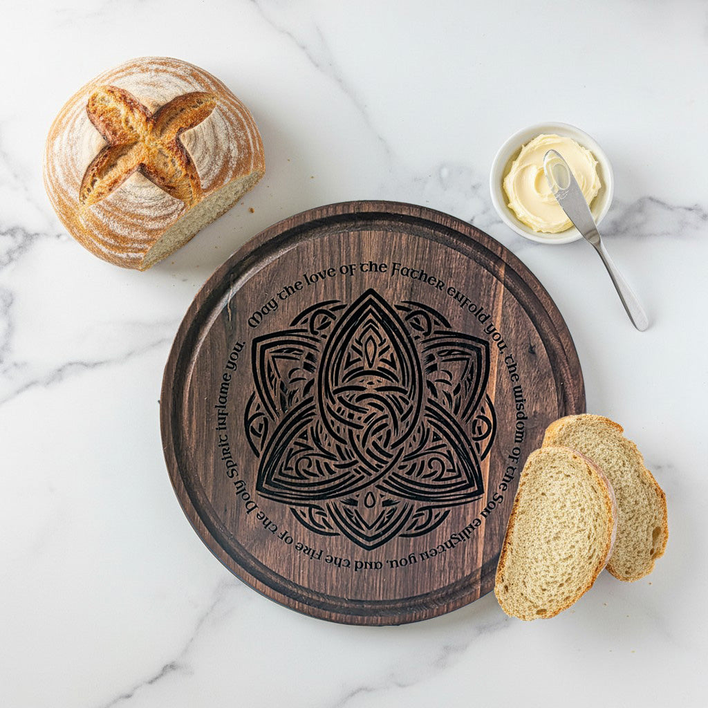 Celtic Trinity Knot Cutting Board — Irish Blessing